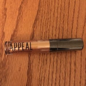 Appeal liquid eyeshadow in rose gold